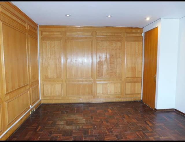 400M² OFFICE FOR SALE IN FERNDALE